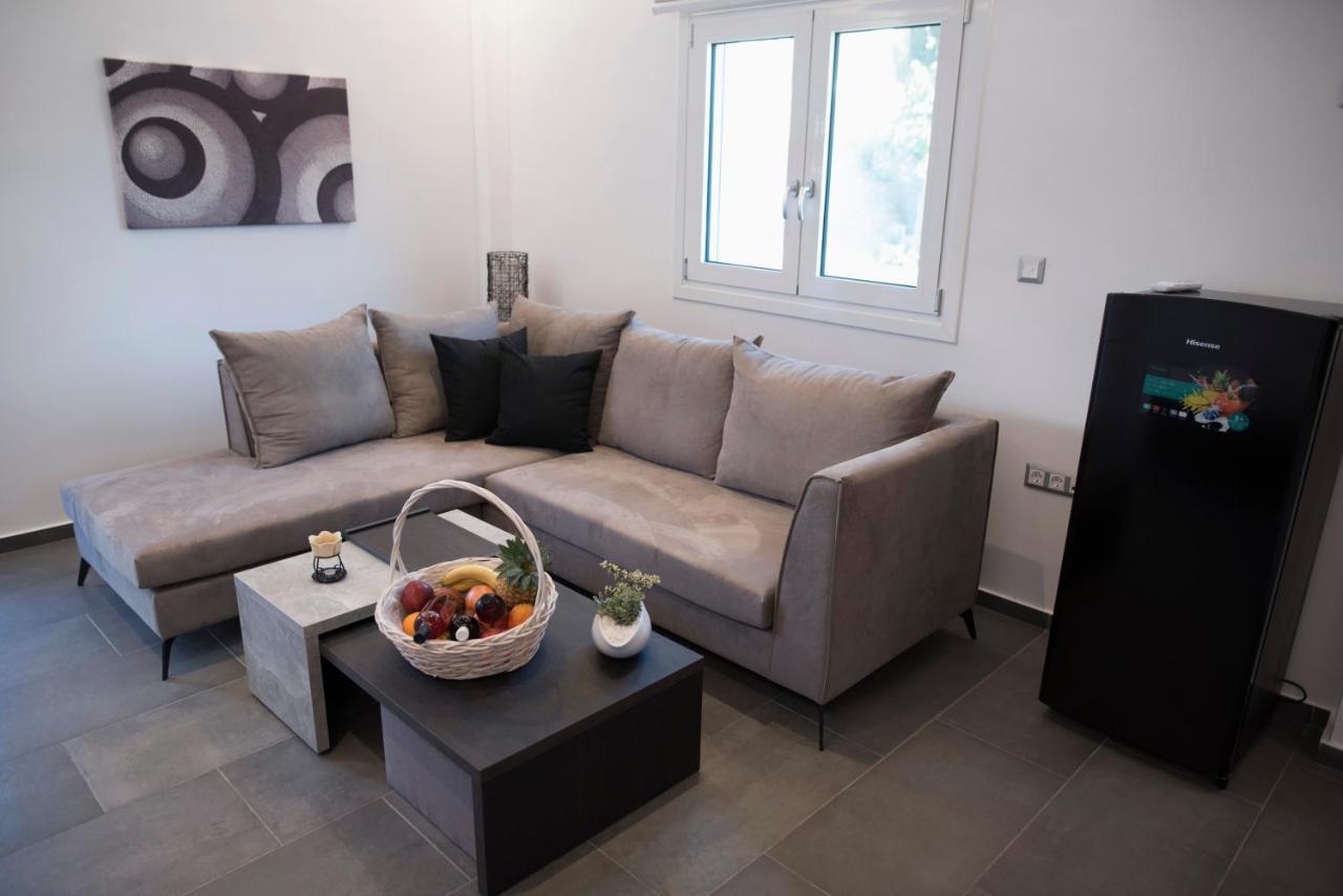 Lf Suites - Irene Thebes Экстерьер фото