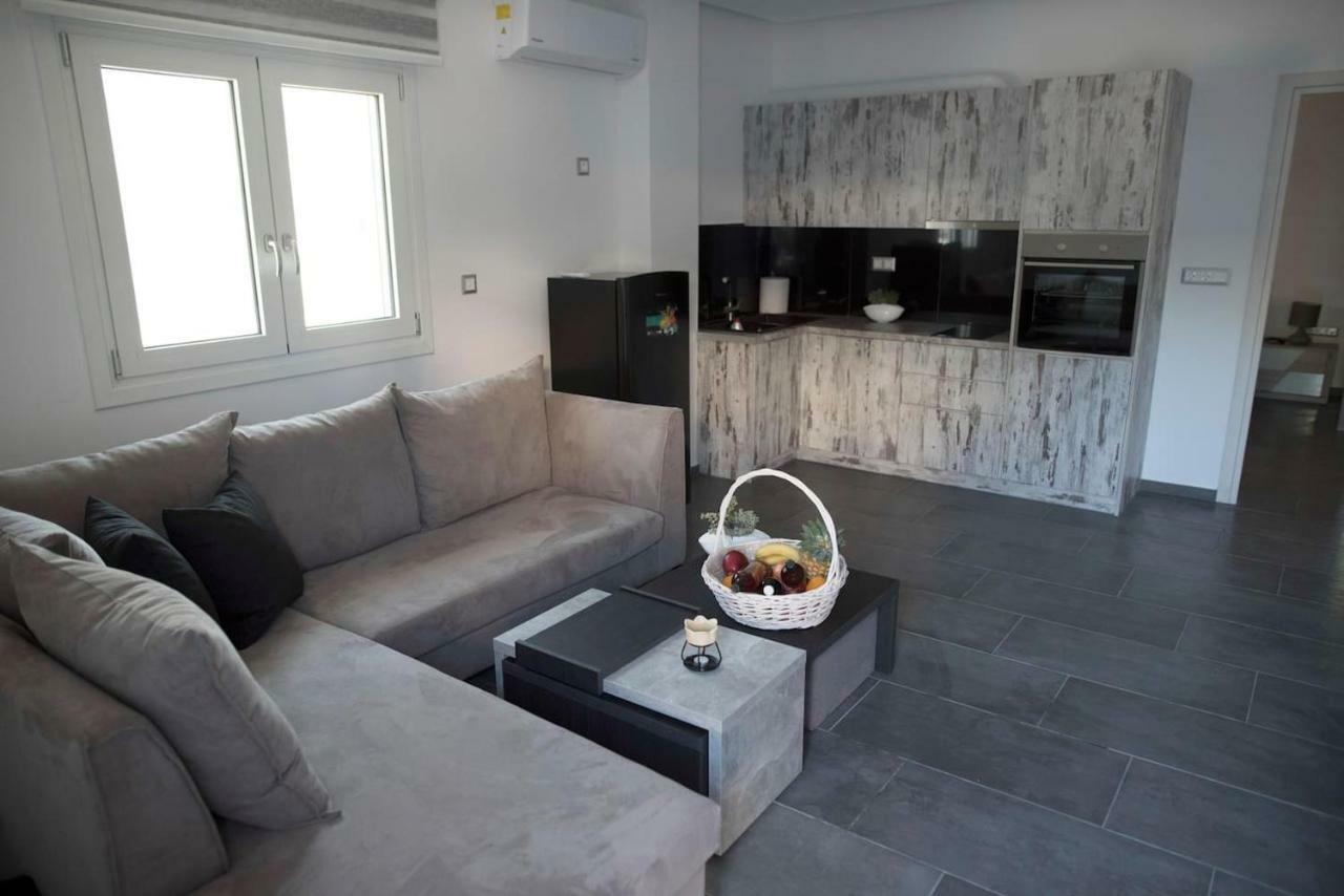Lf Suites - Irene Thebes Экстерьер фото